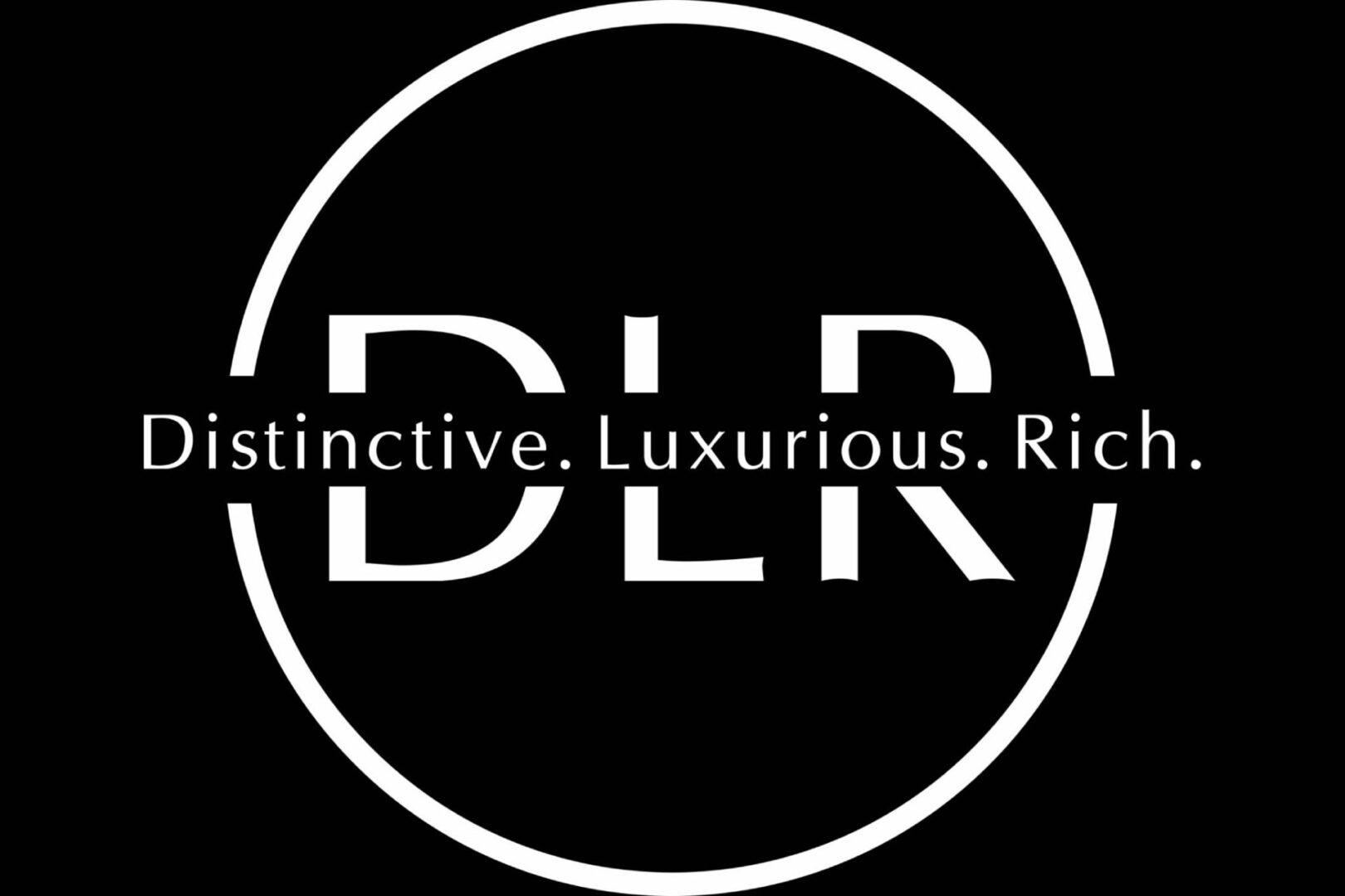 A green background with white letters that say " distinctive. Luxurious. Rich ".